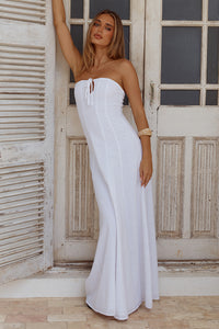 AIYA STRAPLESS KEYHOLE MAXI DRESS - WHITE