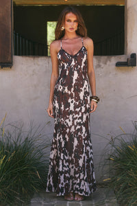 AMINAH V-NECK CROSS BACK MAXI DRESS - SHILOH BROWN