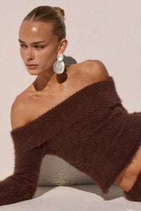 ANNELIESE OFF SHOULDER KNIT TOP - CHOCOLATE