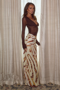 JONI LONG SLEEVE CUTOUT MAXI DRESS - CHOCOLATE/CAMELLIA BEIGE