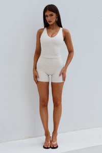 LOU CONTOUR SHORTS - BISCUIT
