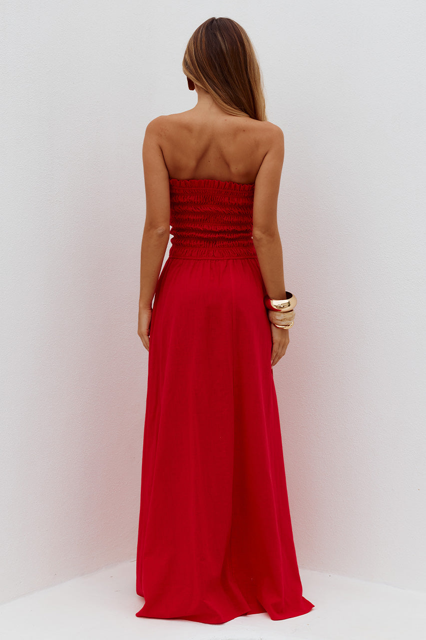 LANIE STRAPLESS SHIRRED MIDI DRESS - RED