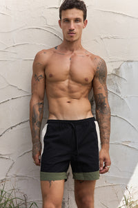 ROY SHORT - BLACK MULTI
