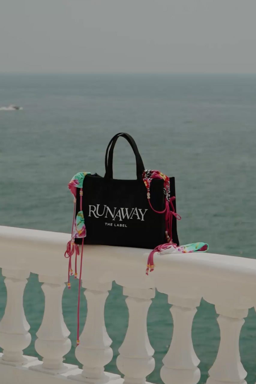 RUNAWAY CANVAS BAG - BLACK