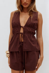 TILKA GATHERED TIE FRONT TOP - CHOCOLATE